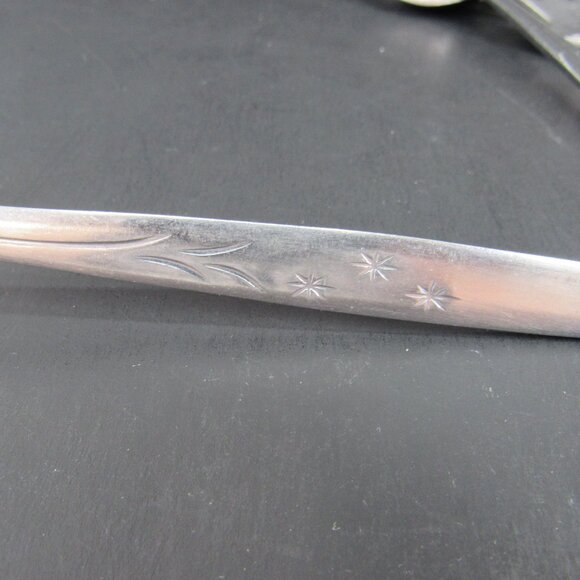 Oneida Starburst Stainless Steel Japan 2 Serving Spoons and 1 Serving Fork - Picture 6 of 9